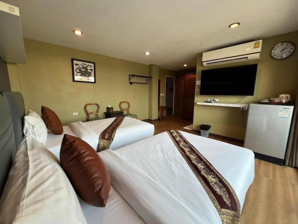 Phaphoom Boutique Residence Bangkok Luaran gambar