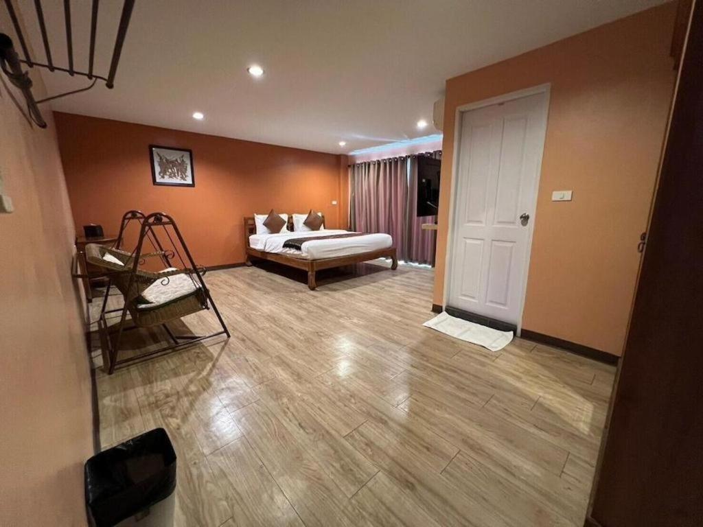 Phaphoom Boutique Residence Bangkok Luaran gambar