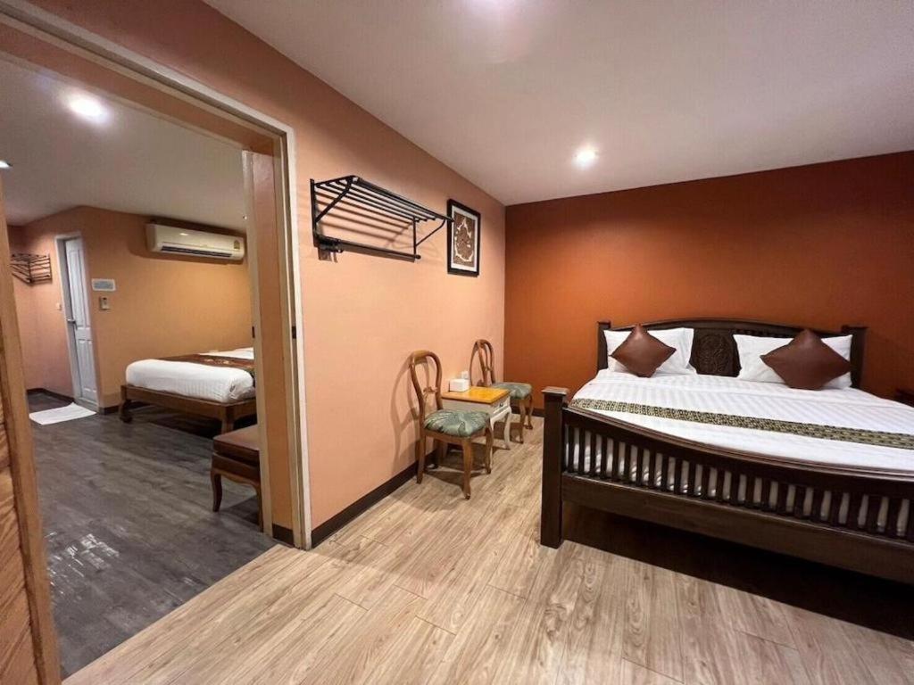 Phaphoom Boutique Residence Bangkok Luaran gambar