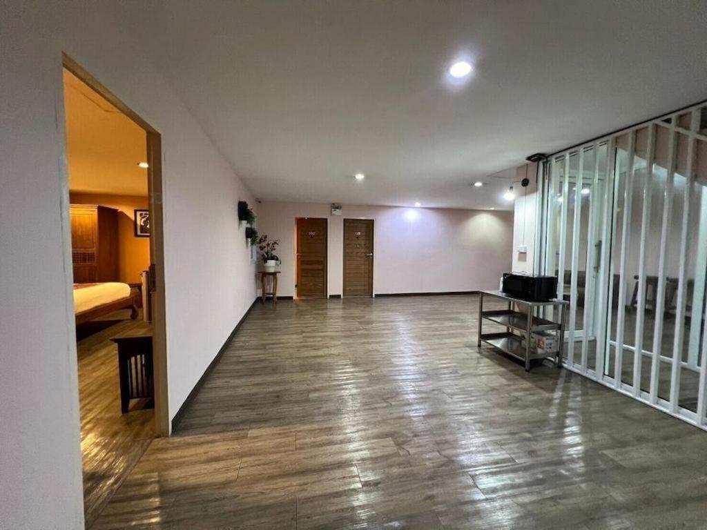 Phaphoom Boutique Residence Bangkok Luaran gambar